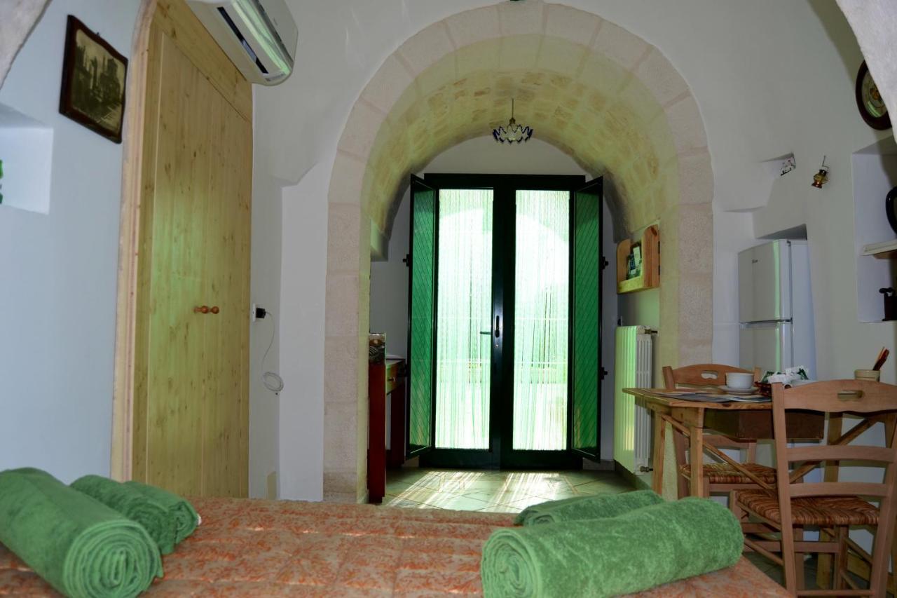 Trullo Al Monte Bed and Breakfast Ceglie Messapica Buitenkant foto